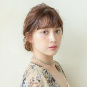 キレイにまとまらないロングヘアは、土台を三つ編みにして攻略！【HOW TO動画つき】 | beau