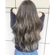 グラデーションでいつもの髪型をアレンジしよう！色で楽しむロング向けの髪型まとめ♡