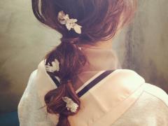 ゆるふわ玉ねぎヘアでみんなとちょっと差を付ける！簡単ひとつ結びヘアアレンジ