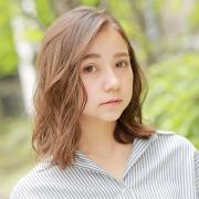 さりげないゆるやかウェーブで、しっとり美人なミディアムヘアが完成！ | beautygirl ONLINE（マ