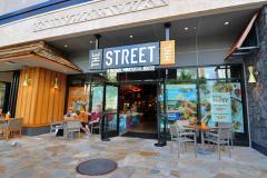 いろんなグルメをちょっとずつ！便利なパーティーパスで「ザ・ストリート」を食べ歩き