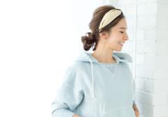 キャンプやバーベキュー…アウトドアにもおしゃれ♡ヘッドバンドを使ったヘアアレンジ【
