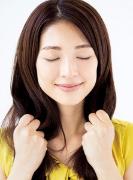 髪のうねりはこうして解決！簡単ヘアケアテクニック |