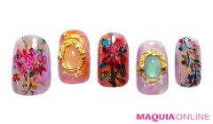 風になびくように軽やかに、色鮮やかな「レトロフラワー」ネイル | beautygirl ONLINE（マキアオ