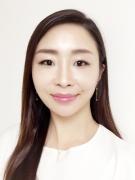 ファンデもクレンジングもスキンケアも多種類を使い分け【すっぴん女子#38】 |