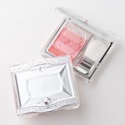 濃淡グラデーションで簡単！上品可愛く見せる「チーク」レッスン