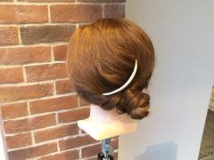 ゆるくラフに!!くるくるお団子ヘアアレンジがおしゃれで簡単に作れてラクチン♪