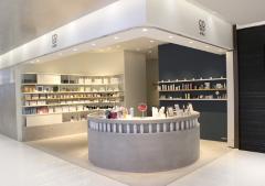 uka GINZA SIXでワントーン明るい手肌に♪【キレイを目指せ！#コスメカウンター巡り】 |