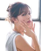 フレンチネイルの人気デザイン12選｜やり方やネイルに関する最新コスメ・化粧品情報も！