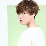 ヘアで違いをアピール！個性的な髪型にしたいならこんなスタイルはどう？