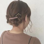 簡単に髪をまとめる方法とアレンジご紹介！ちゃちゃっとカワイクなっちゃう？