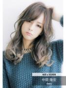 次世代は黒髪ベースの「ダークカラー」。ツヤ感UPでセクシーな女に変身♡