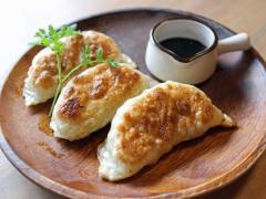 変わり種「餃子」がウマすぎて予約必須！「香りとスパイス」にトコトンこだわる三軒茶屋