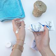 もはや必需品！冬にオススメしたい10の「#リピ買いコスメ」大公開