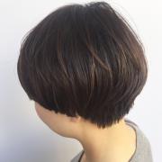 オトナっぽい雰囲気の髪色「アッシュブラウン」のレングス別ヘアカタログ♡