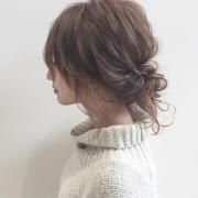 抜け感がたまらない可愛さ♡後れ毛たっぷり「ゆるお団子」アレンジ8選