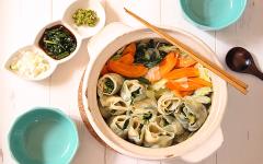 野菜たっぷりの「お花餃子鍋」が、 バラみたいにかわいいと子どもにも好評！【今日の時短