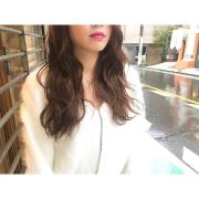 ロングヘアを活かす合言葉は、”ギャップを狙え”！！コートスタイルの増える冬は、絶対