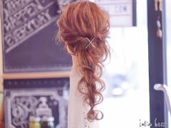 ヘアアレンジ初心者必見！ツイストを使った簡単アレンジヘアを解説!!