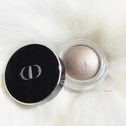 パッと目を引く顔になる♡いちおしゴールドアイシャドウ６選