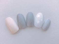 大人の星柄ネイルは、シンプルなカラーが◎【365日ネイル】 |