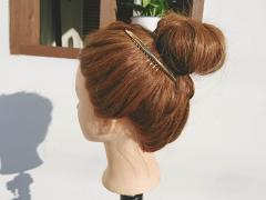 簡単お団子ヘアアレンジで首元スッキリ！王道シンプルおだんごアップのやり方