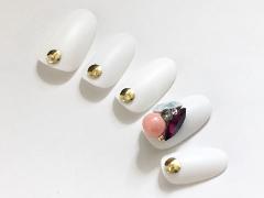 冬の定番ホワイト＆ゴールドのゴージャスデザイン【365日ネイル】 |