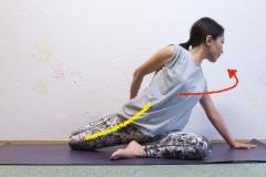 体の硬い人でも簡単！太ももの張りを取る「ながらストレッチ」