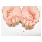 レストランデートで好印象♡食事が美味しく見える「上品ネイル 」