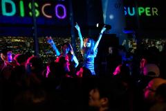 東京スカイツリー、天空のディスコ空間再び！地上350mの夜景とバブル音楽に弾ける夜