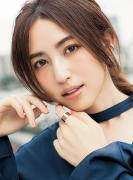 ヴィセのオレンジアイシャドウでこなれ感UPの華やかアイに♪ |