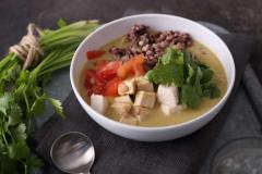 年末の食べ過ぎな体に優しい！野菜が盛りだくさんのあったかスープボウル