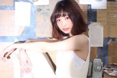 ミディアムボブ+ストレートで清楚系に変身♡あどけない表情に目が離せない！