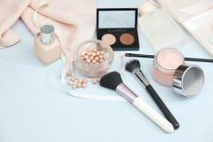 クリスマスでもやりすぎはNG！男性受けの悪いメイク