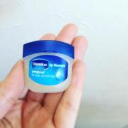 口コミネタを総ざらい！こんなにも使える『ヴァセリン活用術』♡