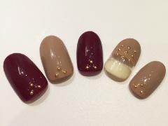 ボルドーネイルデザイン10選｜大人可愛いボルドーのセルフデザインに |