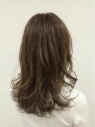 柔らかヘアカラーのベージュで旬をまとう♪大人っぽくイメチェンが叶う髪色♡