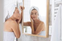 むくみをスッキリ小顔に変身！朝の大顔を撃退するフェイスマッサージ