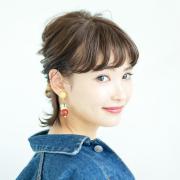 ゴム1本で完成！ ボブでもできる、華やかくるりんぱアレンジ【プロセス動画つき】 | lMAQU