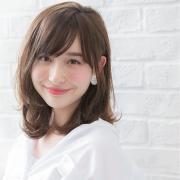 ヘアスタイルでコンプレックス解消！「小顔になれる」ヘアカタログ20選