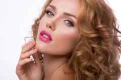 垢抜け美人はやっている！メイクで美人オーラを放つコツ