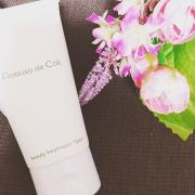 ちょいギフトにも喜ばれる。1日中潤うと話題のハンドクリーム「ロブサデコル」