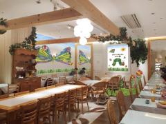 人気絵本「はらぺこあおむし」のカフェオープン日決定　店内デザインにも注目