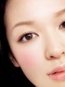すっぴん風メイク｜綾瀬はるかがお手本！お泊りでも使える美的流すっぴん風メイクテク