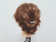 パーティーヘアが自分でできちゃうってすごくない!? 簡単シニヨンヘアアレンジ