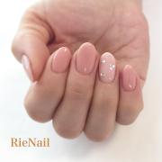 オフィスでのお洒落は手元から♡万人ウケが叶うネイルデザイン