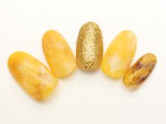 2018年はトレンドカラー・イエローで開運ネイル！【365日ネイル】 |