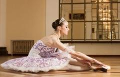 バレエ指導者が教える！朝1分の美脚バレリーナエクサ