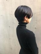 クールにもキュートにもなれるショートヘアが大人気！
