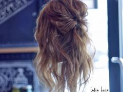 簡単ハーフアップアレンジを華やかに楽しめるチョイ足しアイデア！